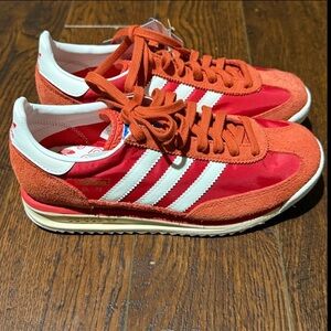 𝗮𝗱𝗶𝗱𝗮𝘀 SL 72 RS Scarlet and White Trainers SIZE 7